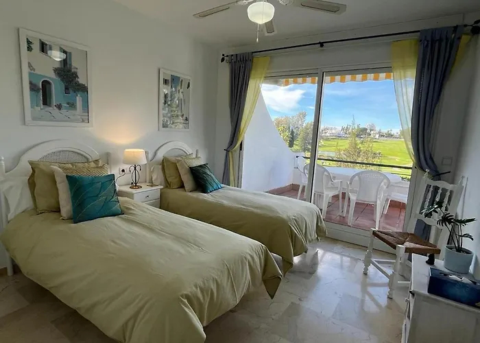 Frontline Golf Apartment