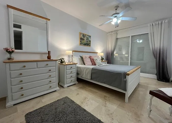 Apartment Frontline Golf Marbella